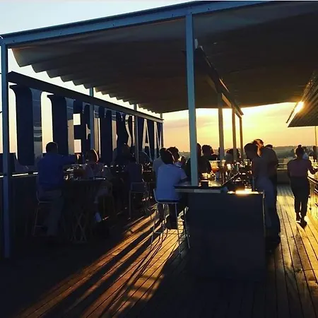 Le Douillet #centre #100m Des Quais